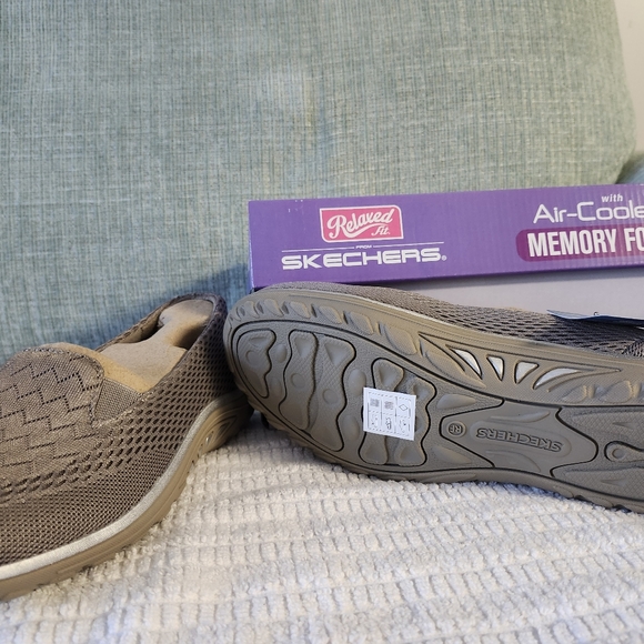 Skechers Womens Reggae Fest Willows Size 7 - Picture 3 of 6